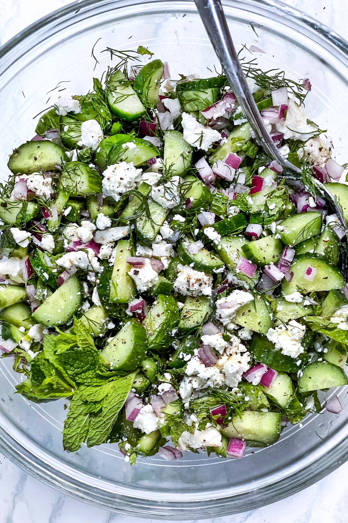 Easy 7-Ingredient Cucumber Feta Salad: Quick & Flavorful